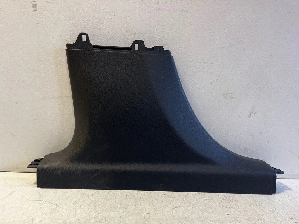 (B) pillar trim (bottom) – Mercedes-Benz B-Class W247 (2018-)