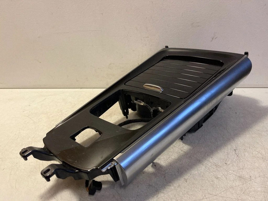 Glove box central console – Mercedes-Benz B-Class W247 (2018-)