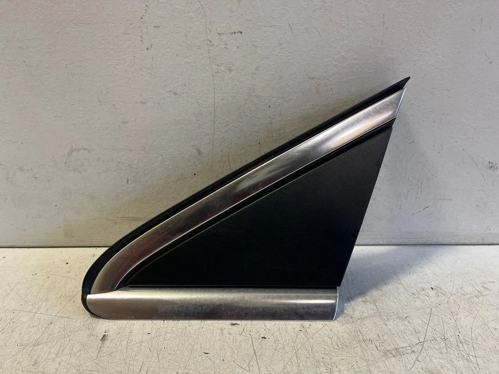 Spārna apdare (moldings) – Mercedes-Benz B klase W247 (2018-)