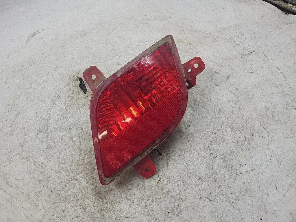 Lampa przeciwmgielna tylna – Opel Mokka (2012-2016)