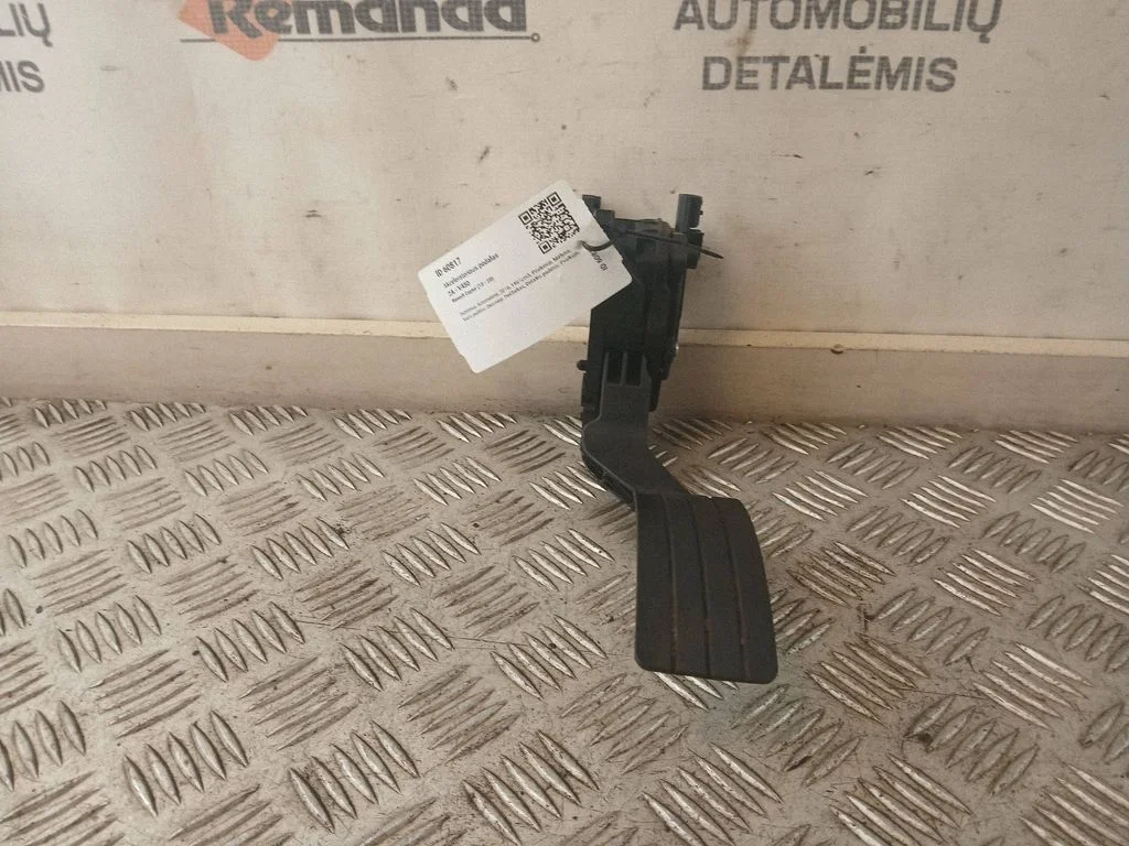 Accelerator throttle pedal – Renault Captur (2013-2020)