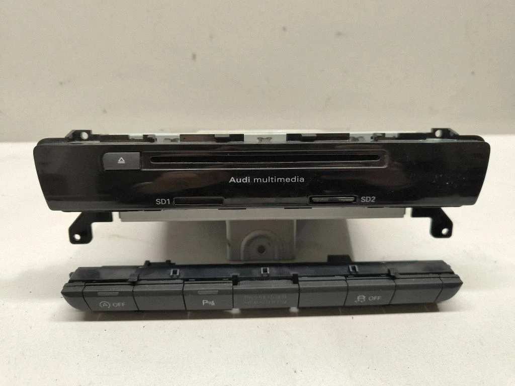 Radio/CD/DVD atskaņotājs/navigācija – Audi A6 S6 C7 4G (2011-2018)