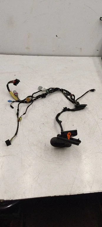 Front door wiring loom – Volkswagen Golf VI (2008-2013)