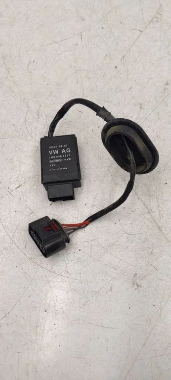 Degvielas sūkņa vadības bloks – Volkswagen Golf VI (2008-2013)