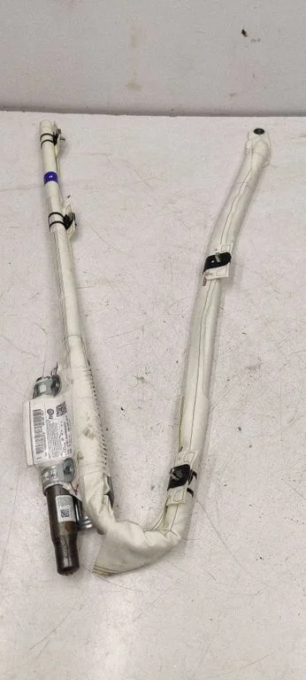 Katuse turvapadi (kardin) – Volkswagen Golf VI (2008-2013)
