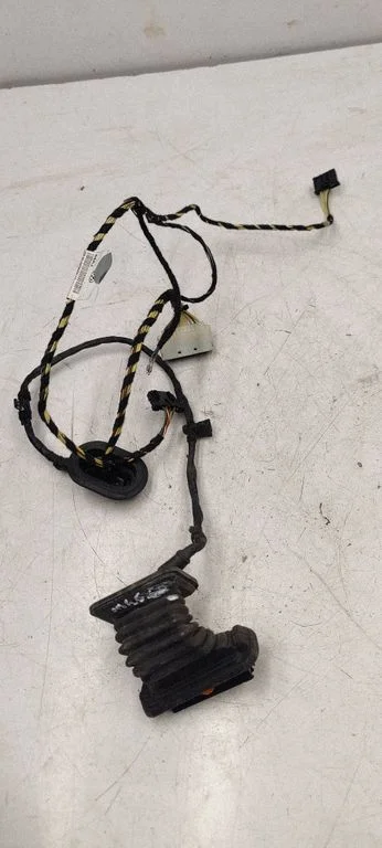 Rear door wiring loom – Volkswagen Golf VI (2008-2013)