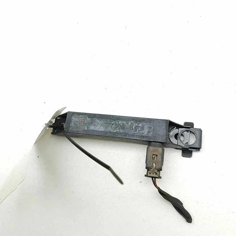 Antena systemu bezkluczykowego – Mercedes-Benz Klasa CLA C118 X118 (2019-)