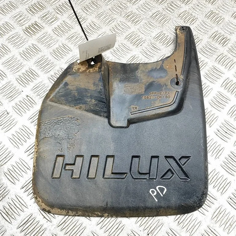 Front mudguard – Toyota Hilux (AN120, AN130) (2015-2020)