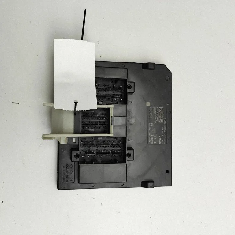 Central body control module – Volkswagen Tiguan Allspace (2017-)