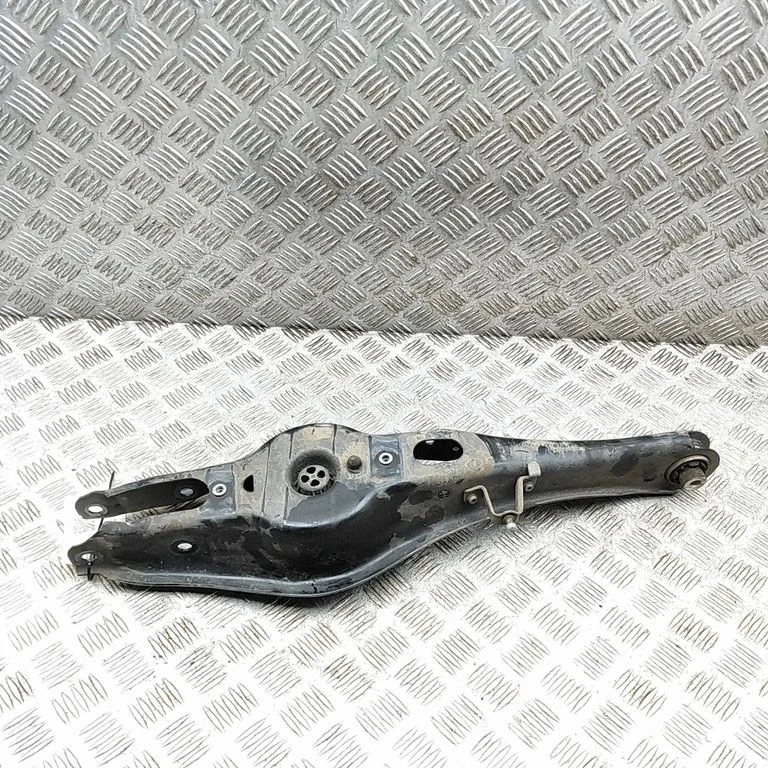 Rear upper control arm/wishbone – Cupra Ateca (2018-)