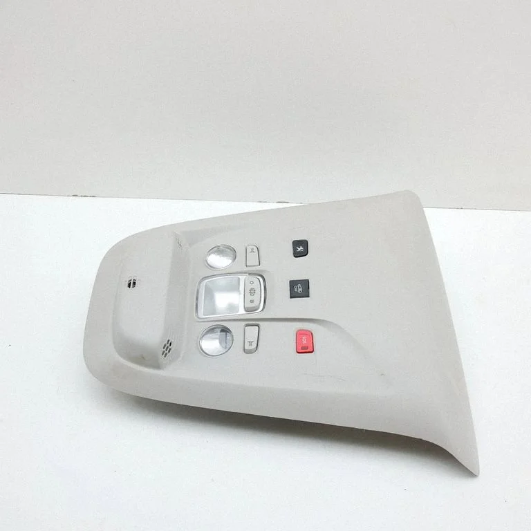 Esiistmete valgustustuli – Peugeot Partner III (2018-)