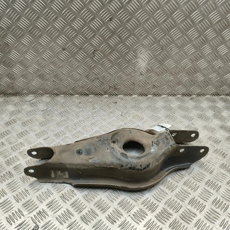 Rear upper control arm/wishbone 104445100F