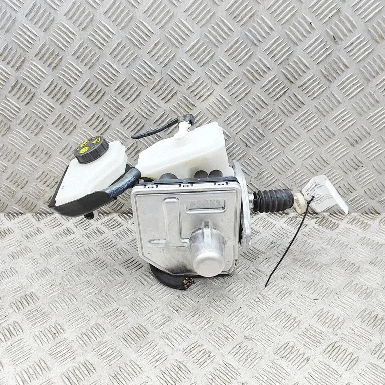 Brake booster 32384756