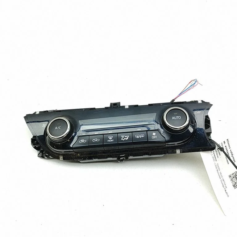 Interior fan control switch – Toyota Hilux (AN120, AN130) (2015-2020)