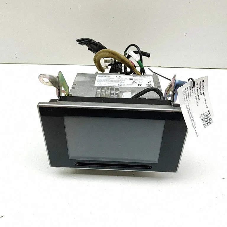 Radio/CD/DVD/GPS head unit – Toyota Hilux (AN120, AN130) (2015-2020)