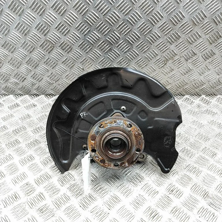 Front wheel hub 5Q0615311F