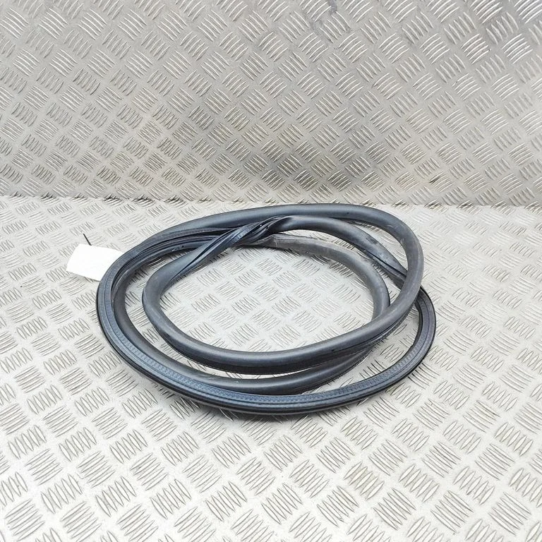 Rubber seal rear door – Peugeot Partner III (2018-)