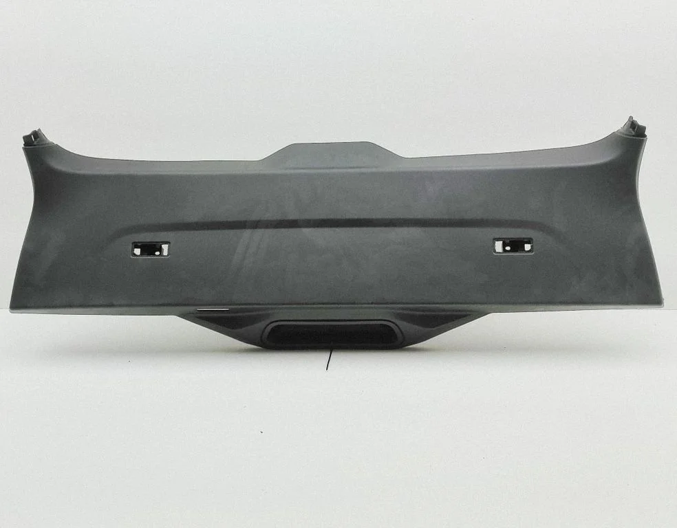 Tailgate trim 7442965