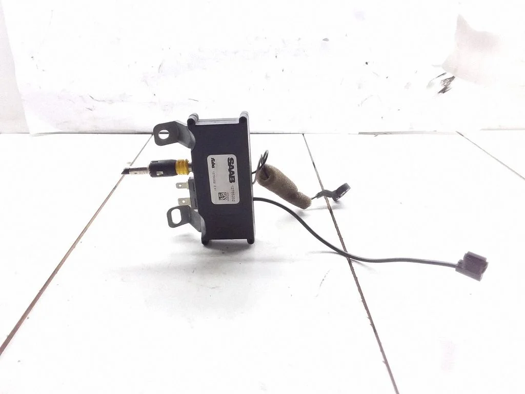 Wzmacniacz antenowy – Saab 9-3 Ver1 (1998-2005)