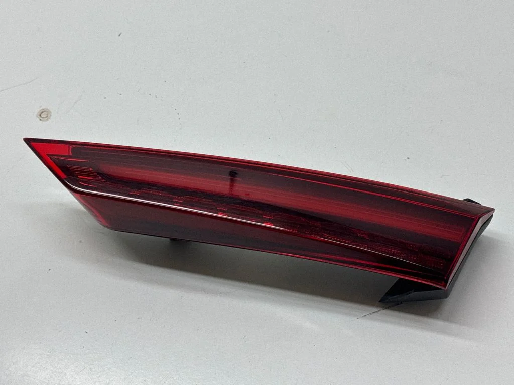 Tailgate rear/tail lights – Volvo S60 (2018-)