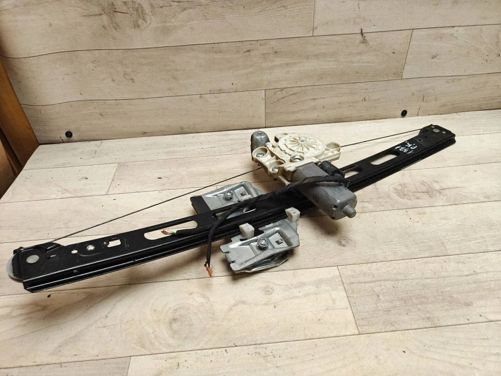 Front door window regulator with motor – Mercedes-Benz A-Class W168 (1997-2004)