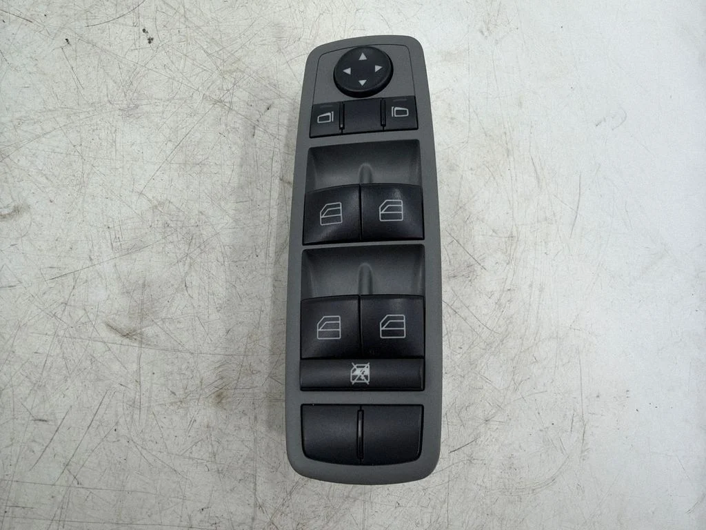 Electric window control switch – Mercedes-Benz R-Class W251 (2005-2013)