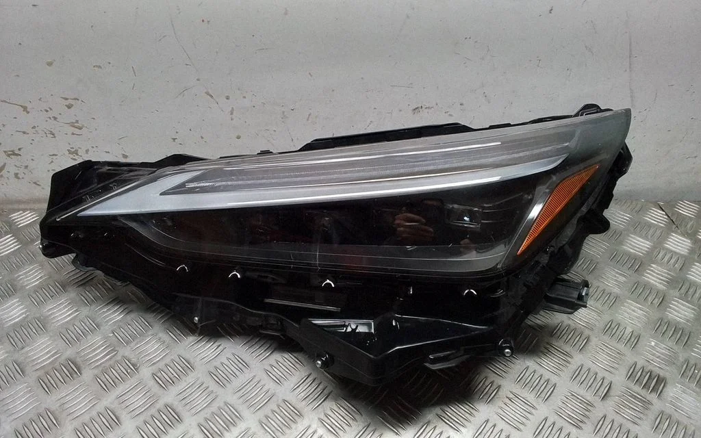 Reflektor – Lexus NX (2021-)