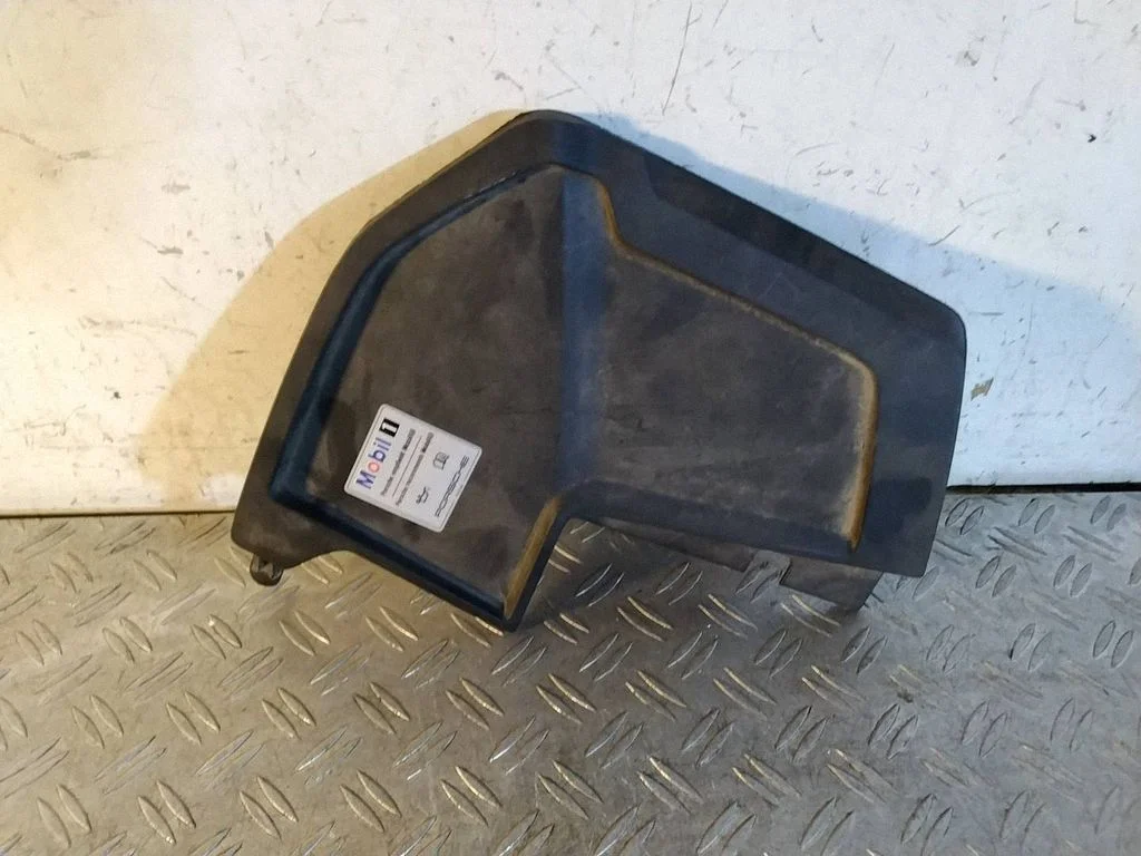 Cita motora nodalījuma detaļa