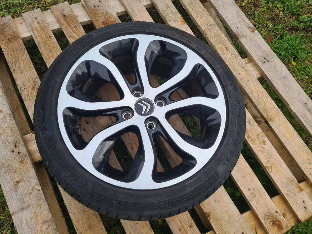 R17 vieglmetāla disks (-i)