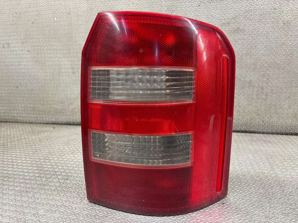 Lampa tylna w błotniku 286602