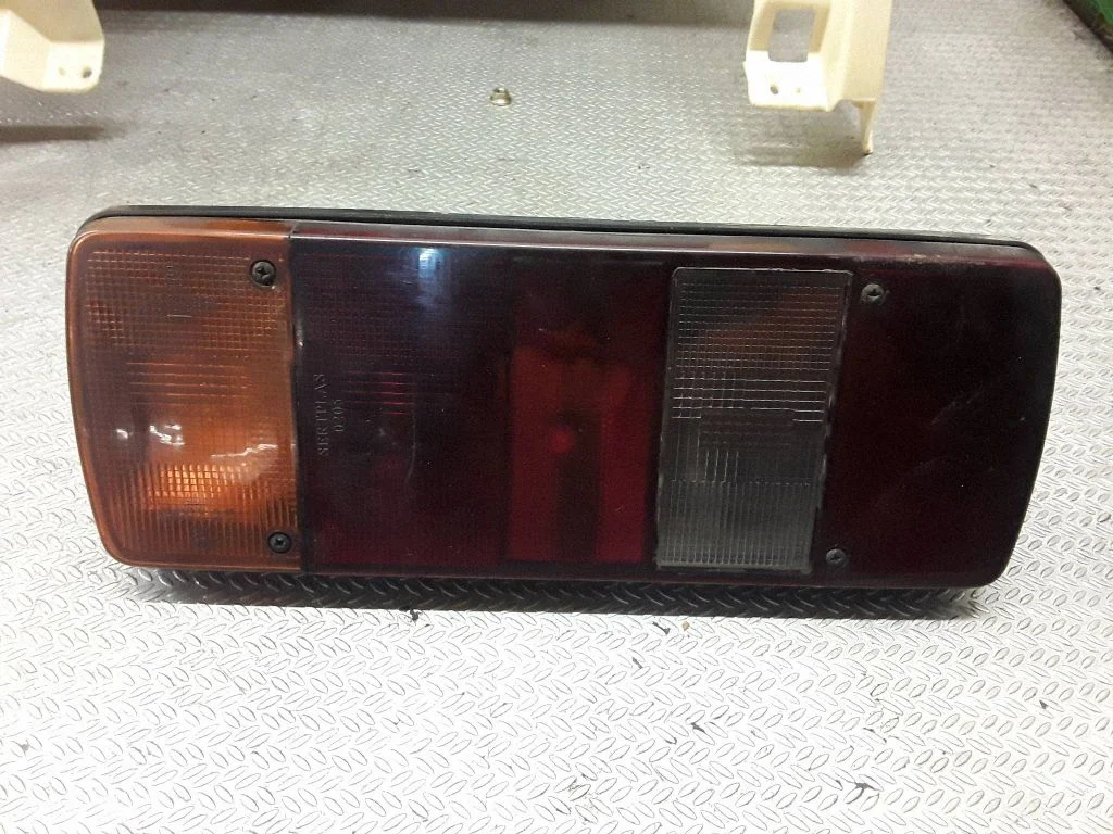 Lampa tylna w zderzaku – Volkswagen Transporter - Caravelle T4 (1991-2003)