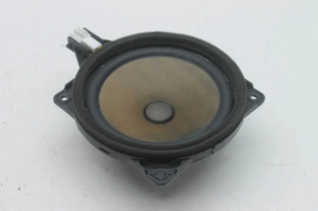 Rear door speaker – KIA Optima (2010-2015)