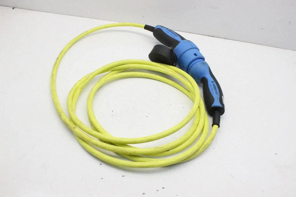 Electric car charging cable – Volvo V60 (2013-2018)