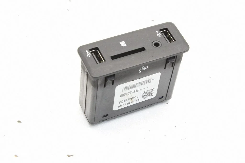 AUX in-socket connector – Renault Talisman (2015-)