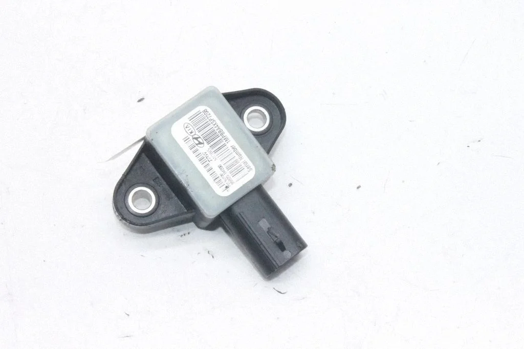 Airbag deployment crash/impact sensor – KIA Optima (2010-2015)