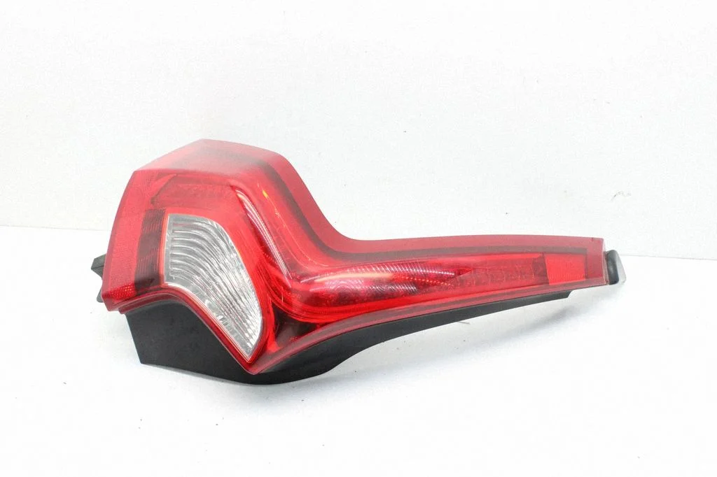 Lampa tylna w błotniku – Volvo V60 (2013-2018)