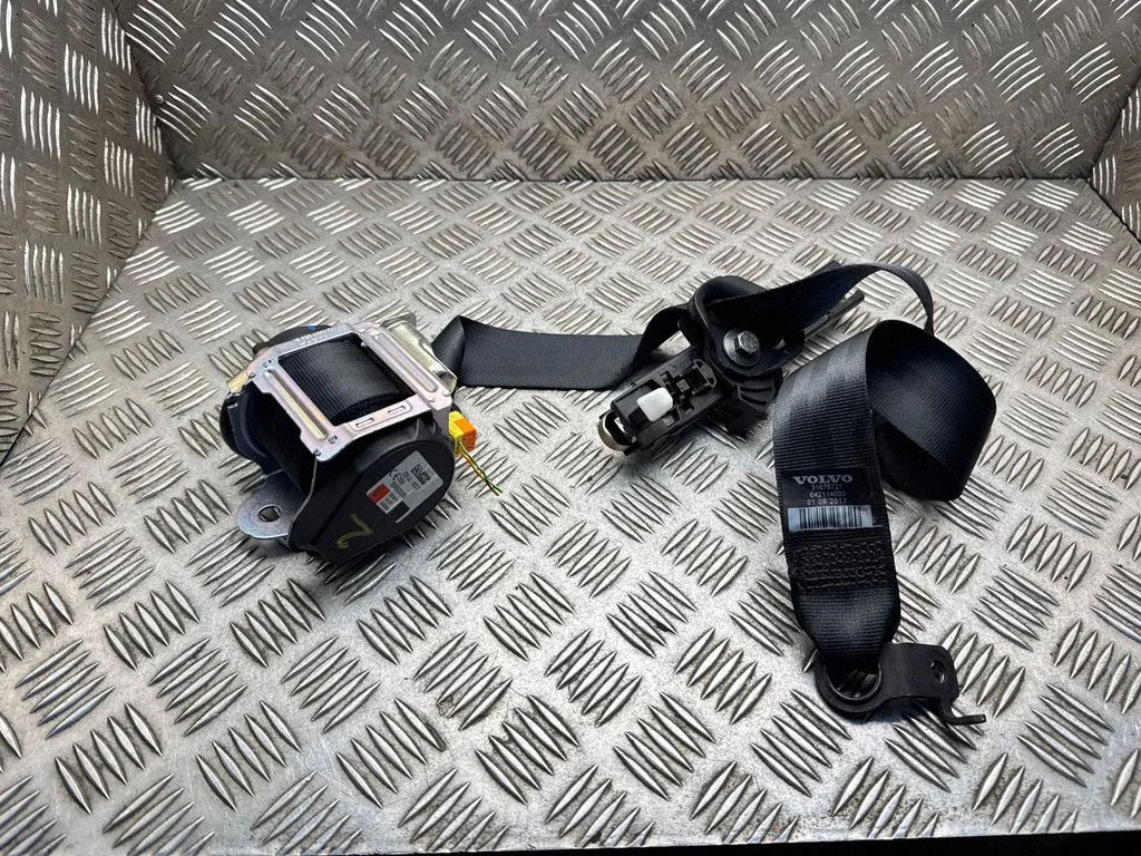 Rear seatbelt – Volvo XC90 (2014-)