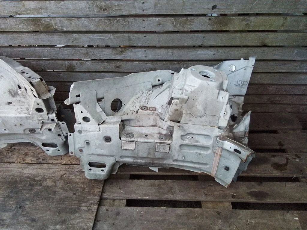 Front side member – Volvo XC90 (2014-)