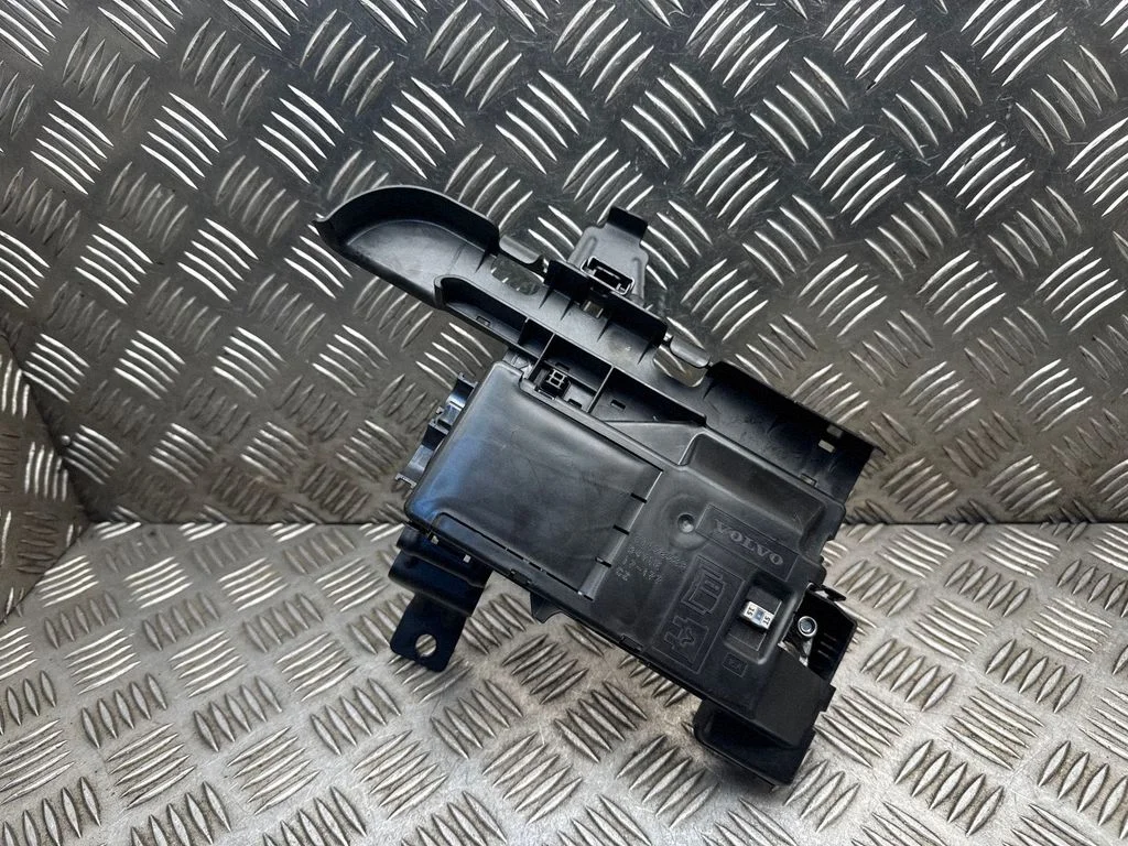 Positive wiring loom – Volvo XC90 (2014-)
