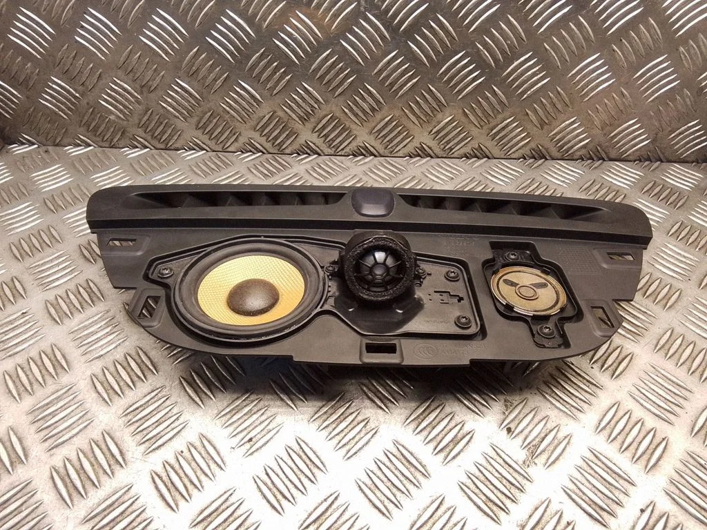 Panel speaker – Volvo XC90 (2014-)