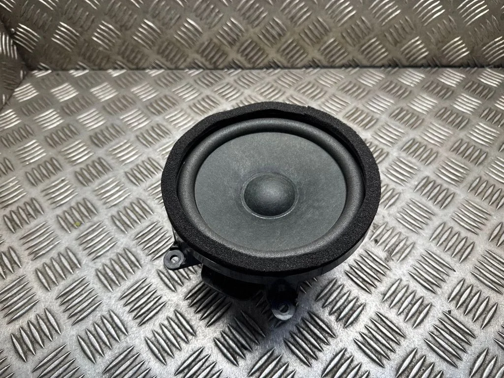 Rear door speaker – Volvo XC90 (2014-)