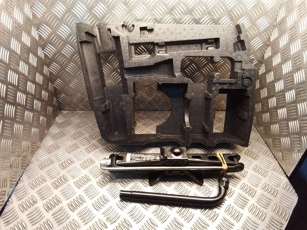 Lift Jack – Volvo XC90 (2014-)