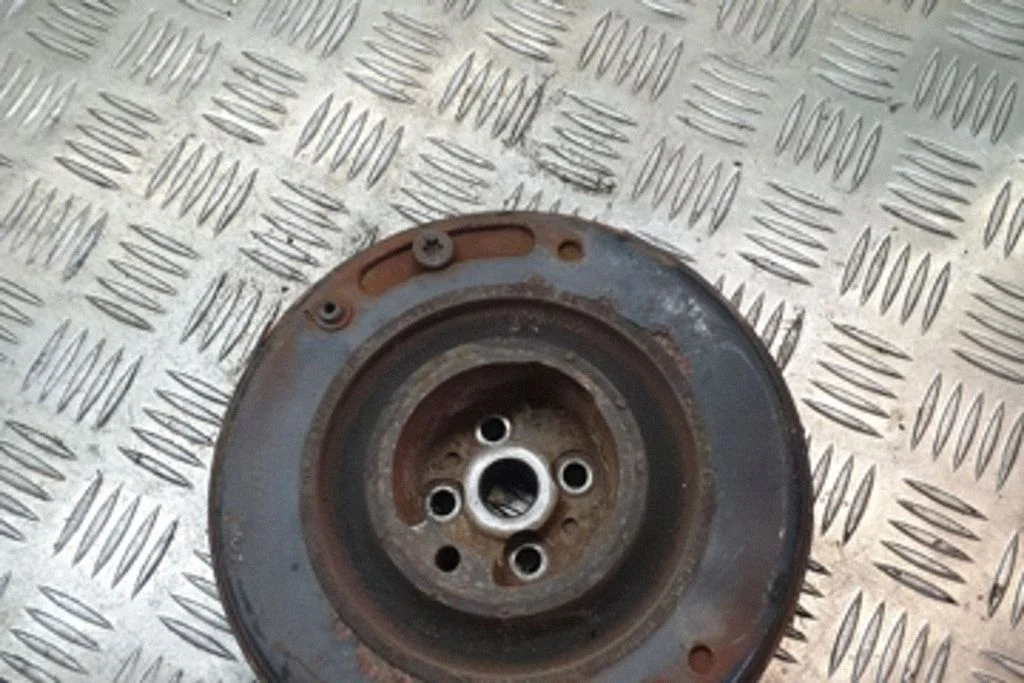 Crankshaft pulley – Volkswagen Transporter - Caravelle T4 (1991-2003)
